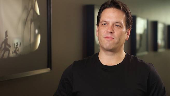 ظاهرا Phil Spencer در حال تست کردن بازی‌ها روی اسکارلت است